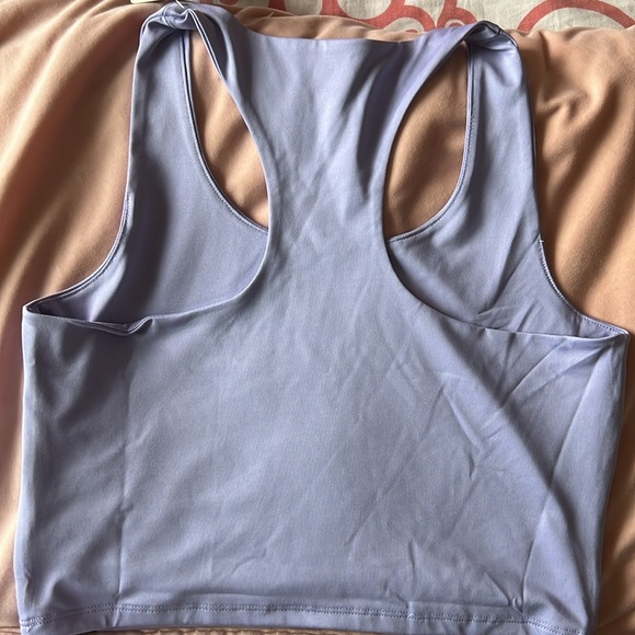 Levi’s Racerback Crop Top - Picture 2 of 4